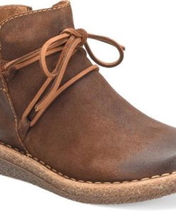 CALYN BROWN DISTRESSED